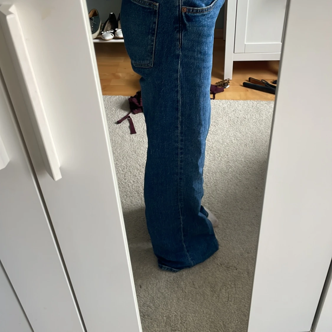 Blå raka jeans med hög midja - 1