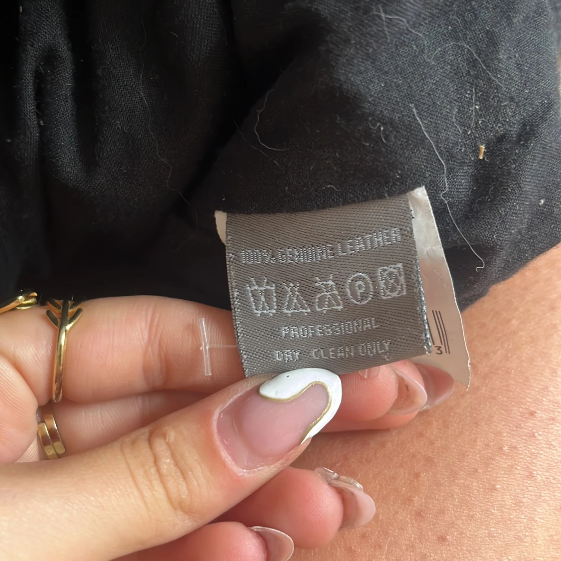 Svart skinnjacka i bombermodell M - 2