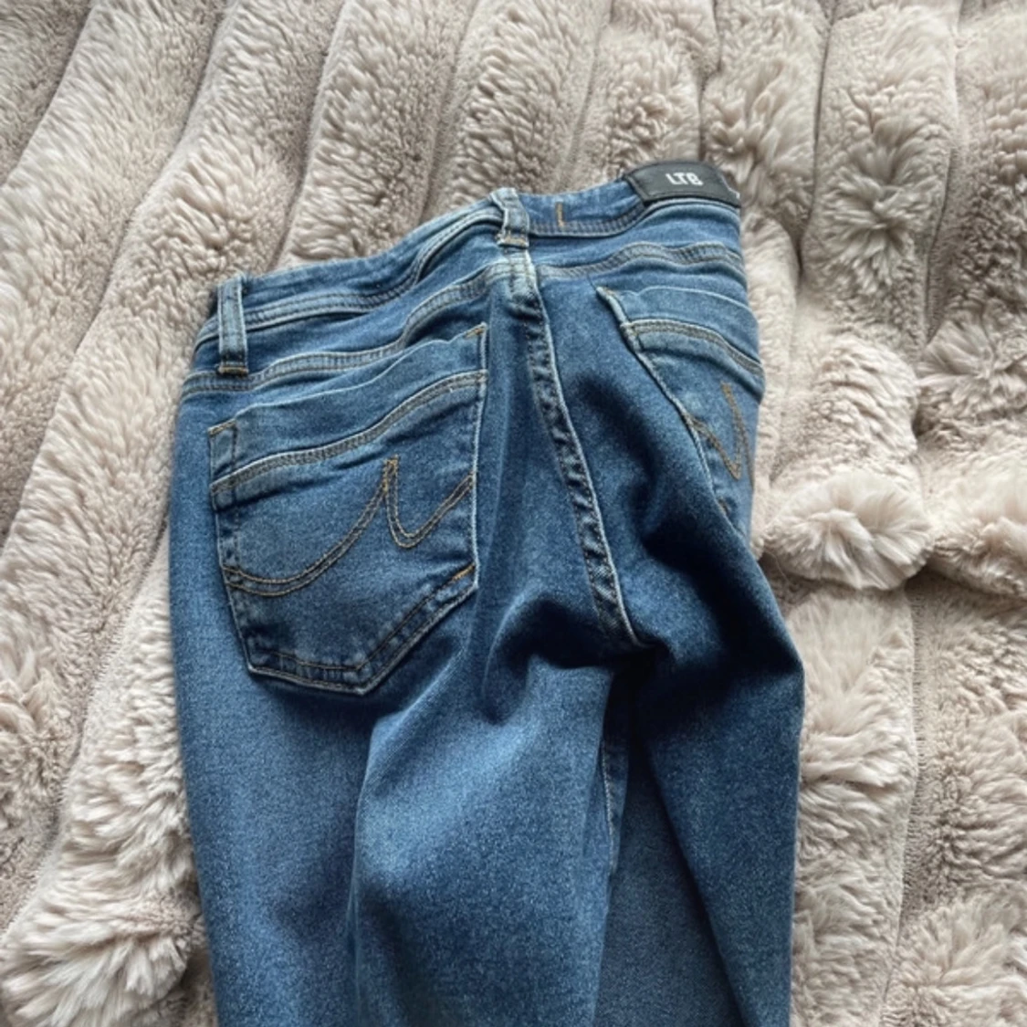 Blå bootcut jeans från LTB - 2