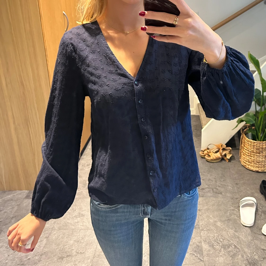 Söt mörkblå blus - 2