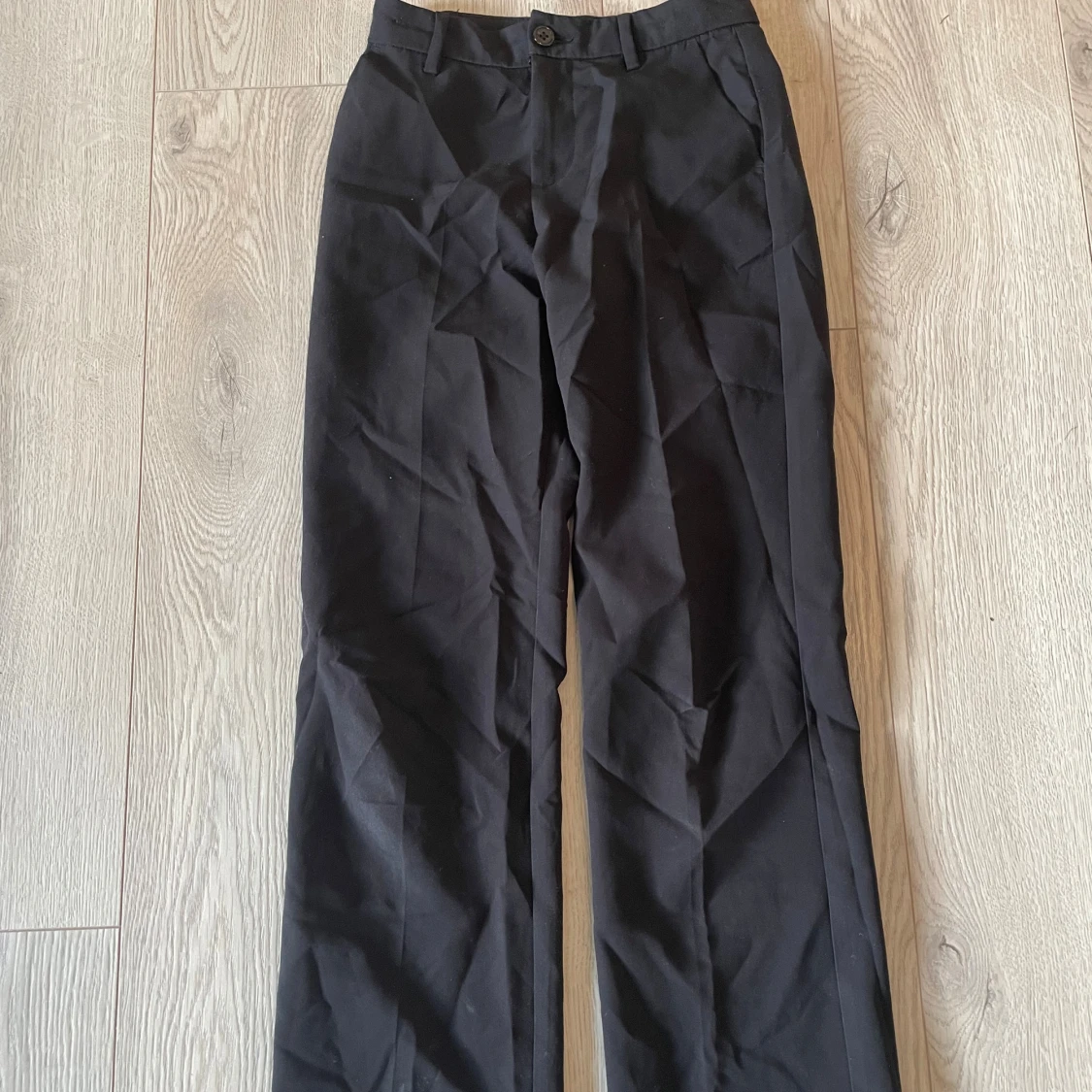 Svarta kostymbyxor från Lindex