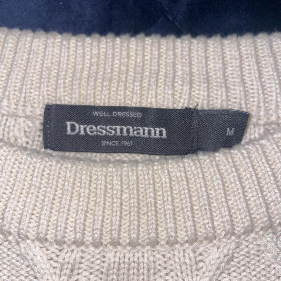 Vit stickad tröja från Dressmann - 1