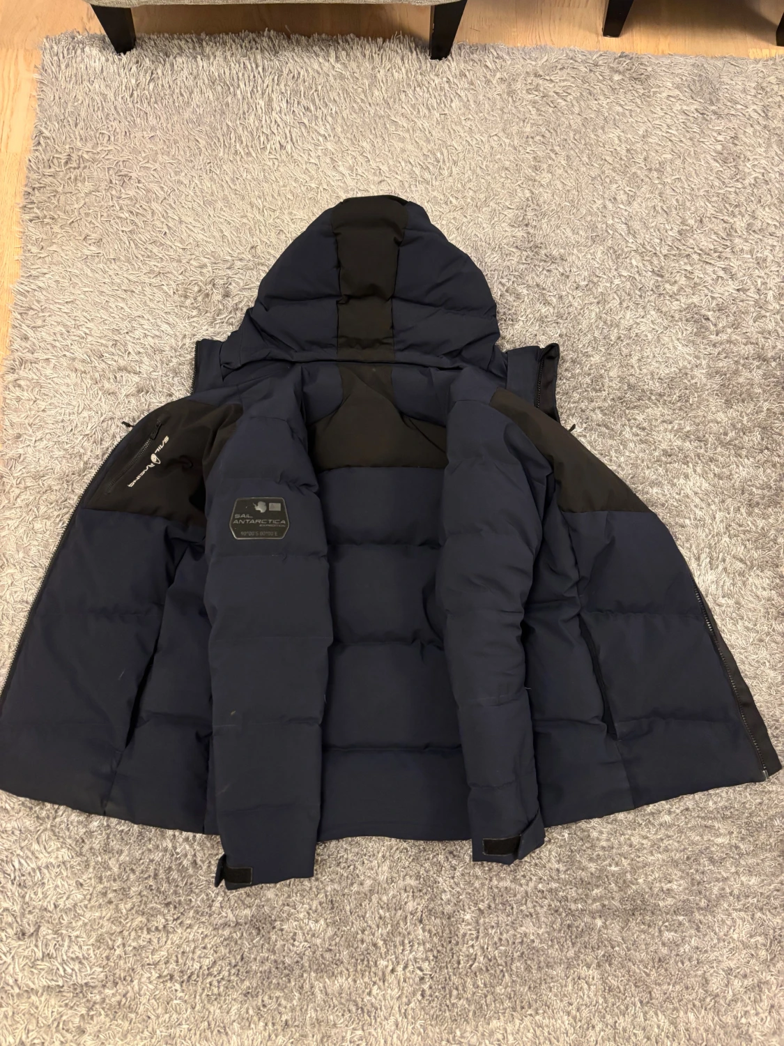 Mörkblå dunjacka från Sail Racing - 1