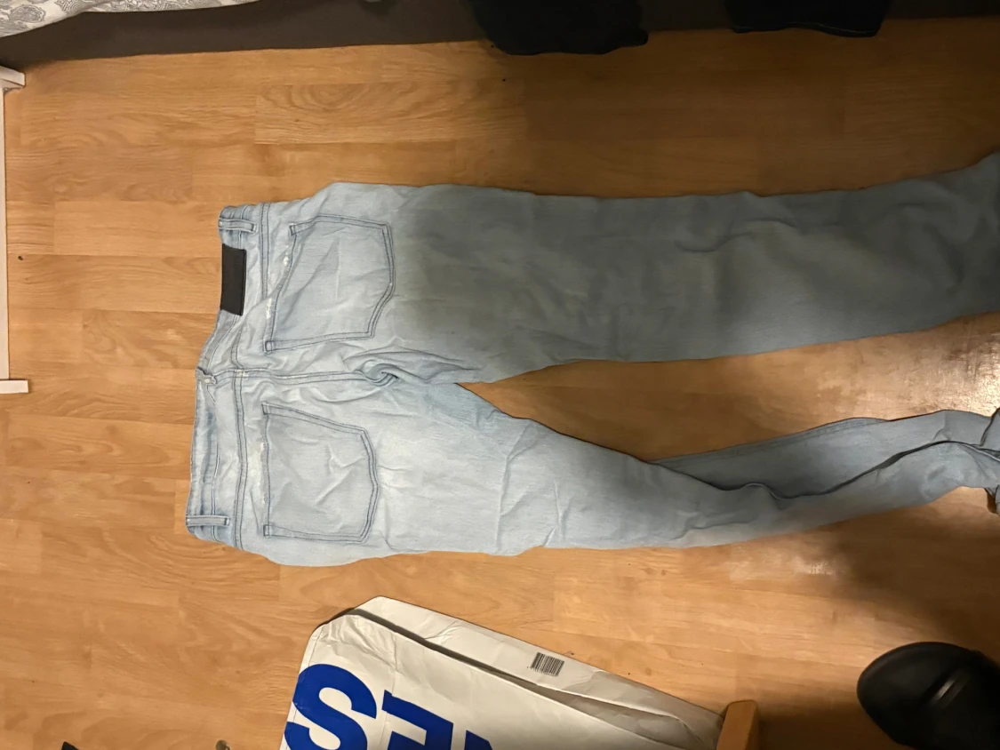 Ljusblå jeans från Hugo Boss - 1