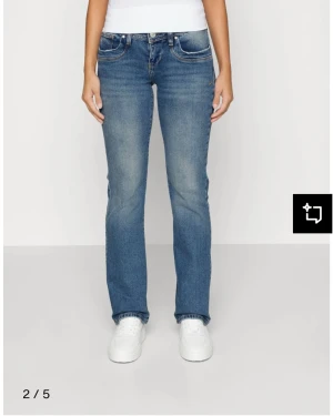 Lågmidjade LTB jeans - Super Lågmidjade snygga blåa jeans från LTB. Storlek w24 l30. Jeansen heter valerie. Originalpris: ca 750kr
