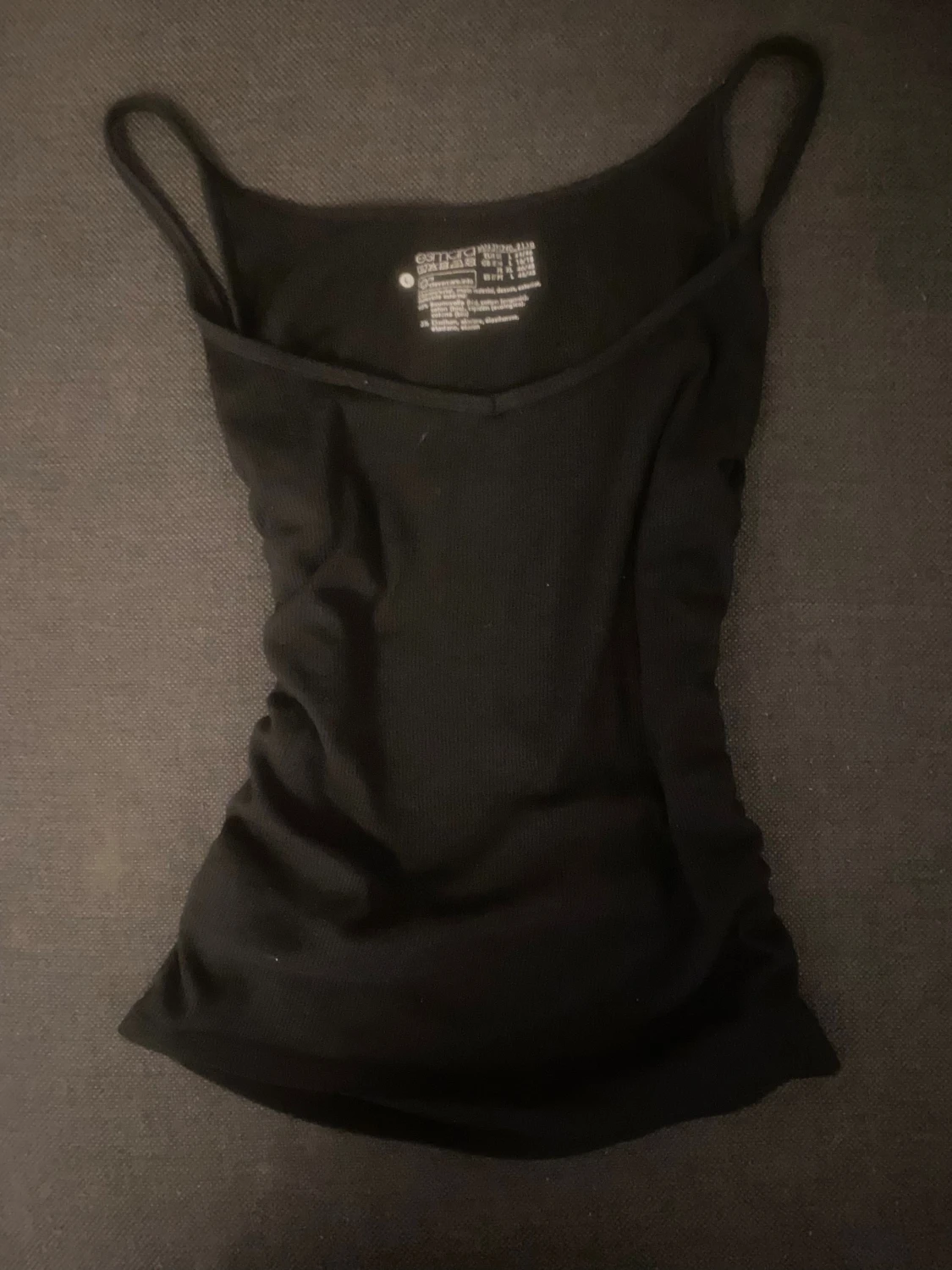 Svart ribbad linnetopp  - 1