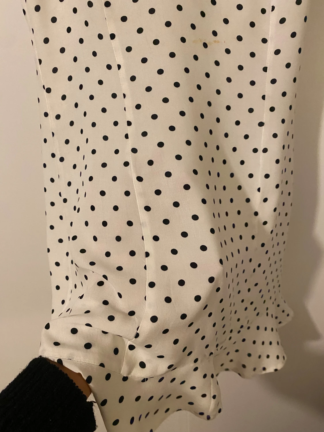 Vit prickig kortklänning från HM - 1