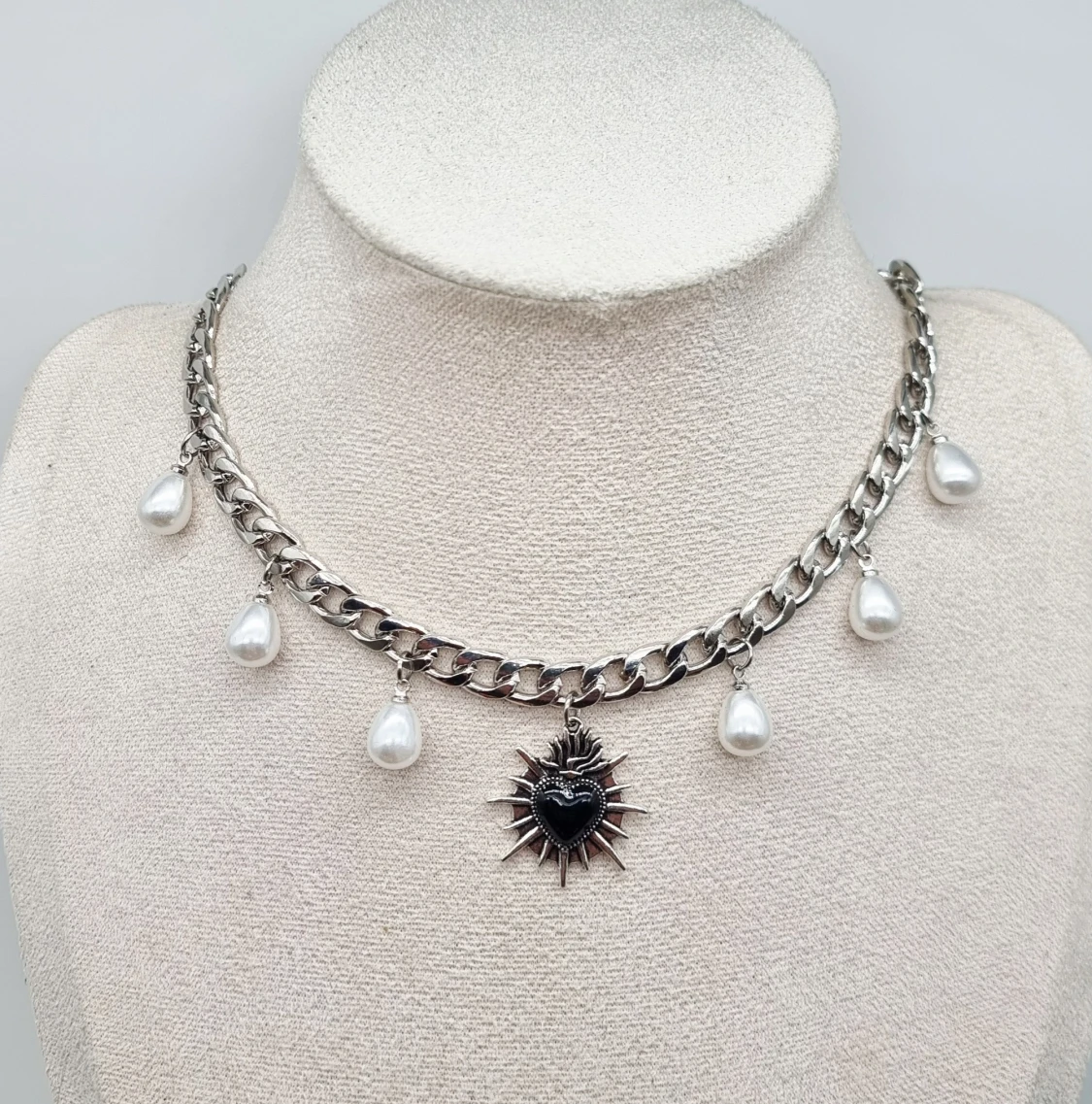 Handgjort halsband med hjärta  - 3