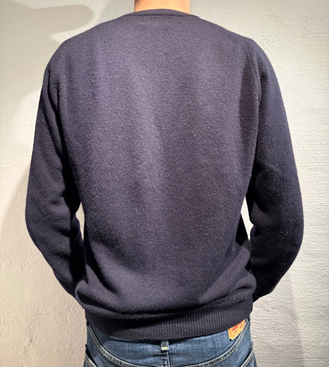 Mörkblå stickad tröja Alan Paine - 1