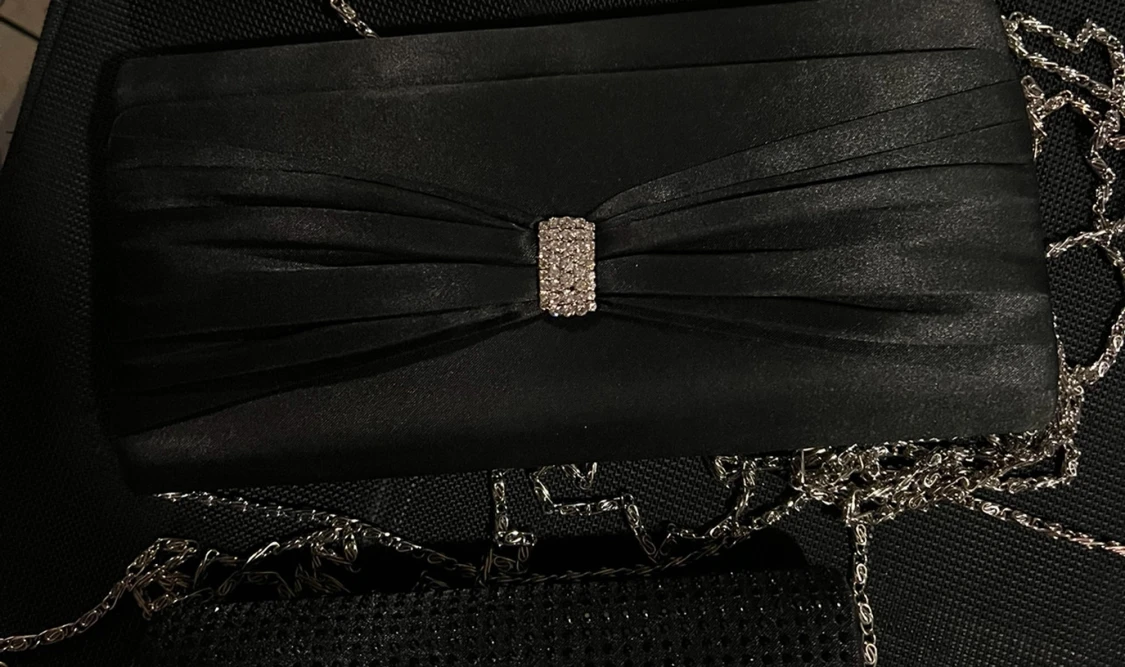 Svart väska  - 3