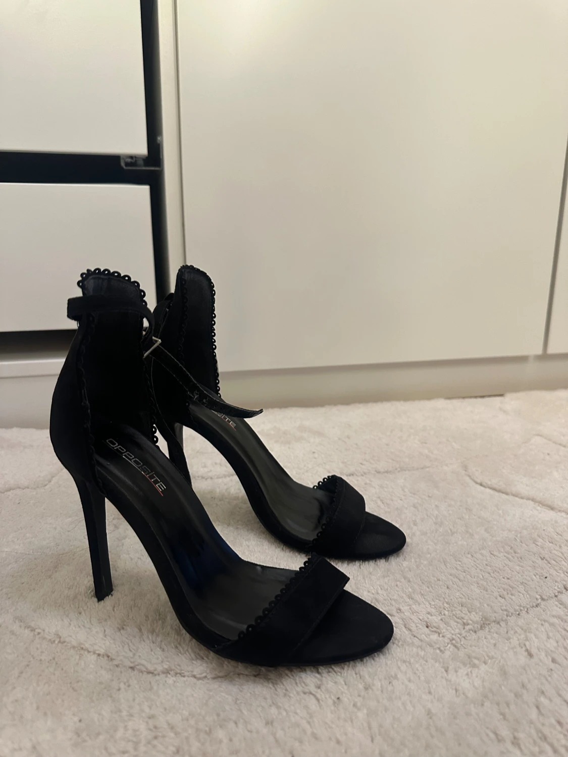 Svarta mocka-pumps från Opposite - 1