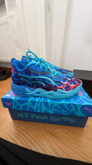 Puma basketskor  - Jätte sköna basketskor använts i 2 veckor är som nya