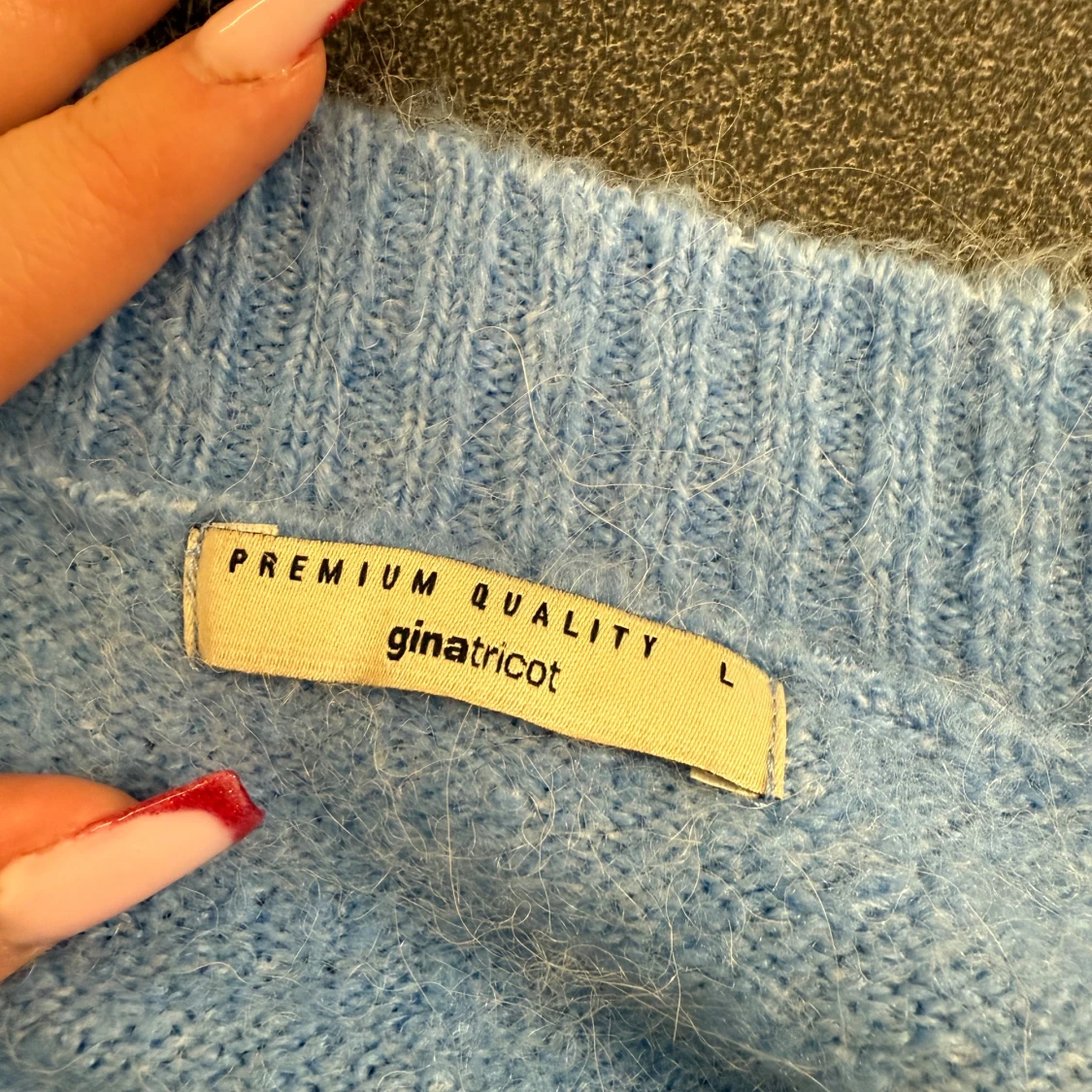 Blå stickad tröja från Gina Tricot - 1