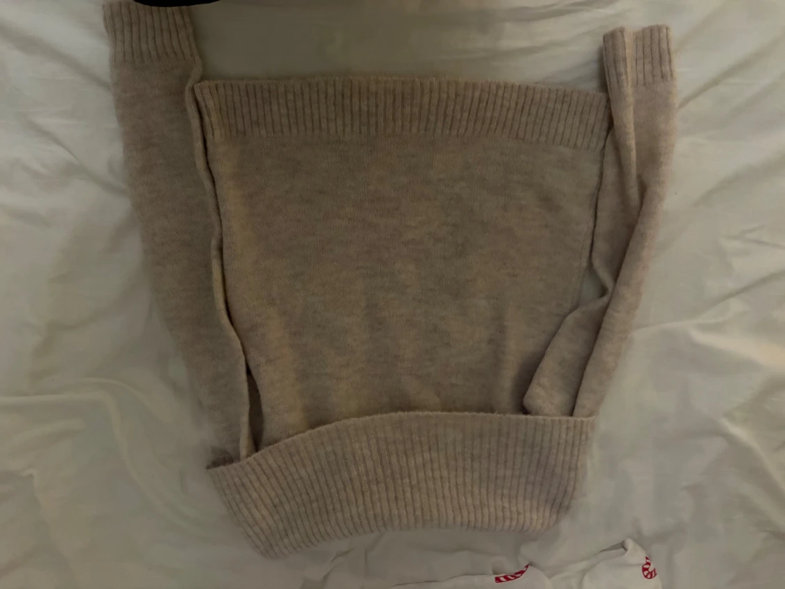 Off-shoulders tröja - 2