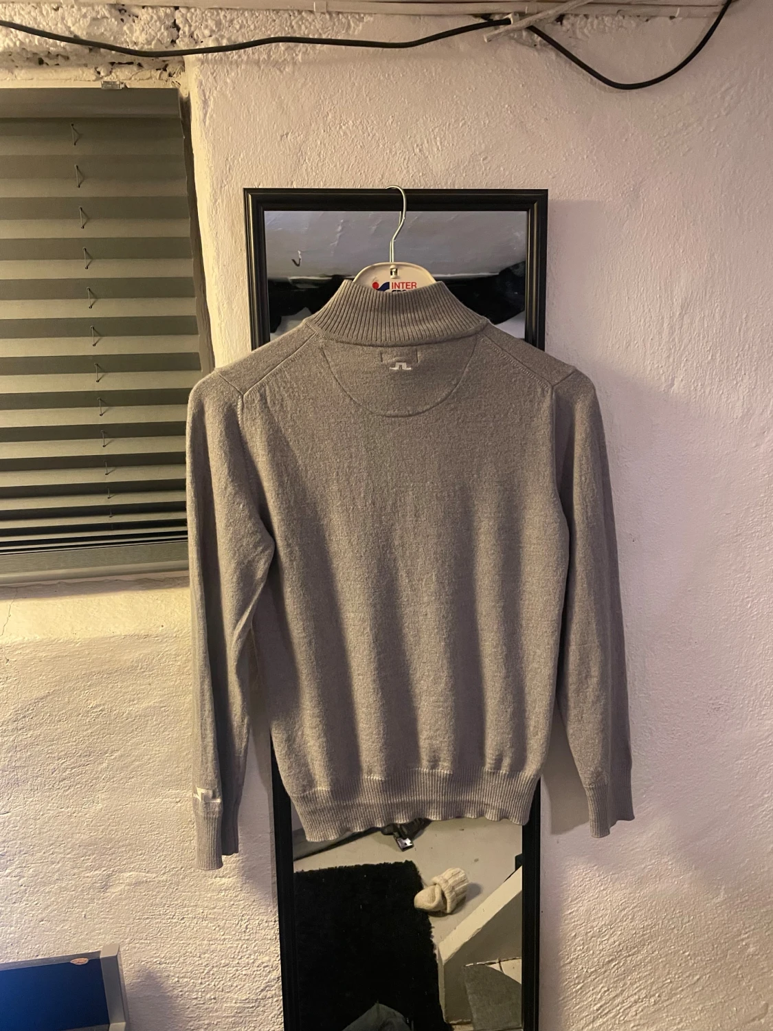 Grå polotröja från J.Lindeberg - 1