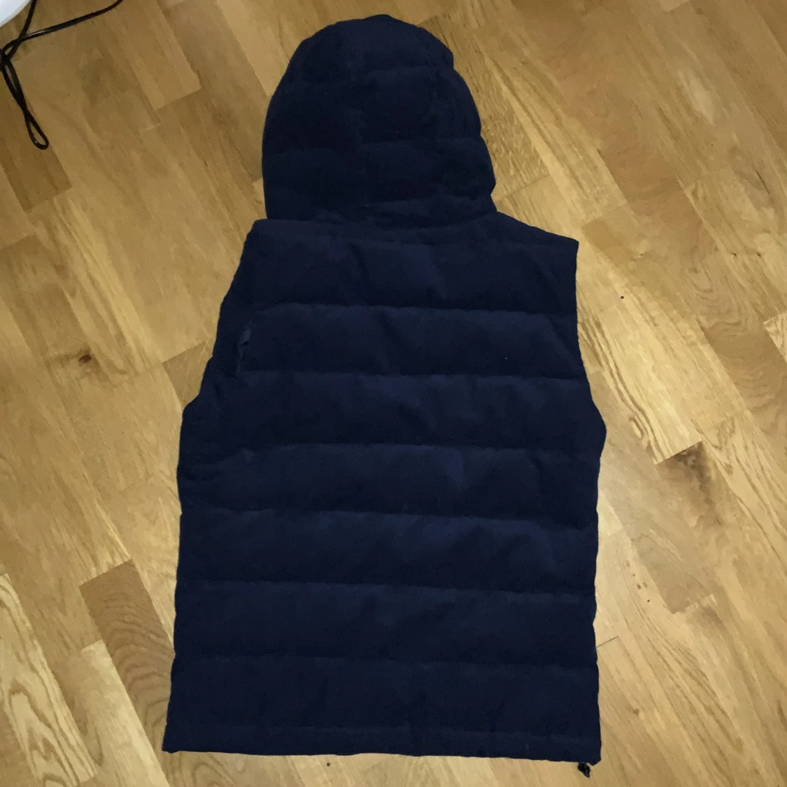 Mörkblå dunväst från Vendiera - 2