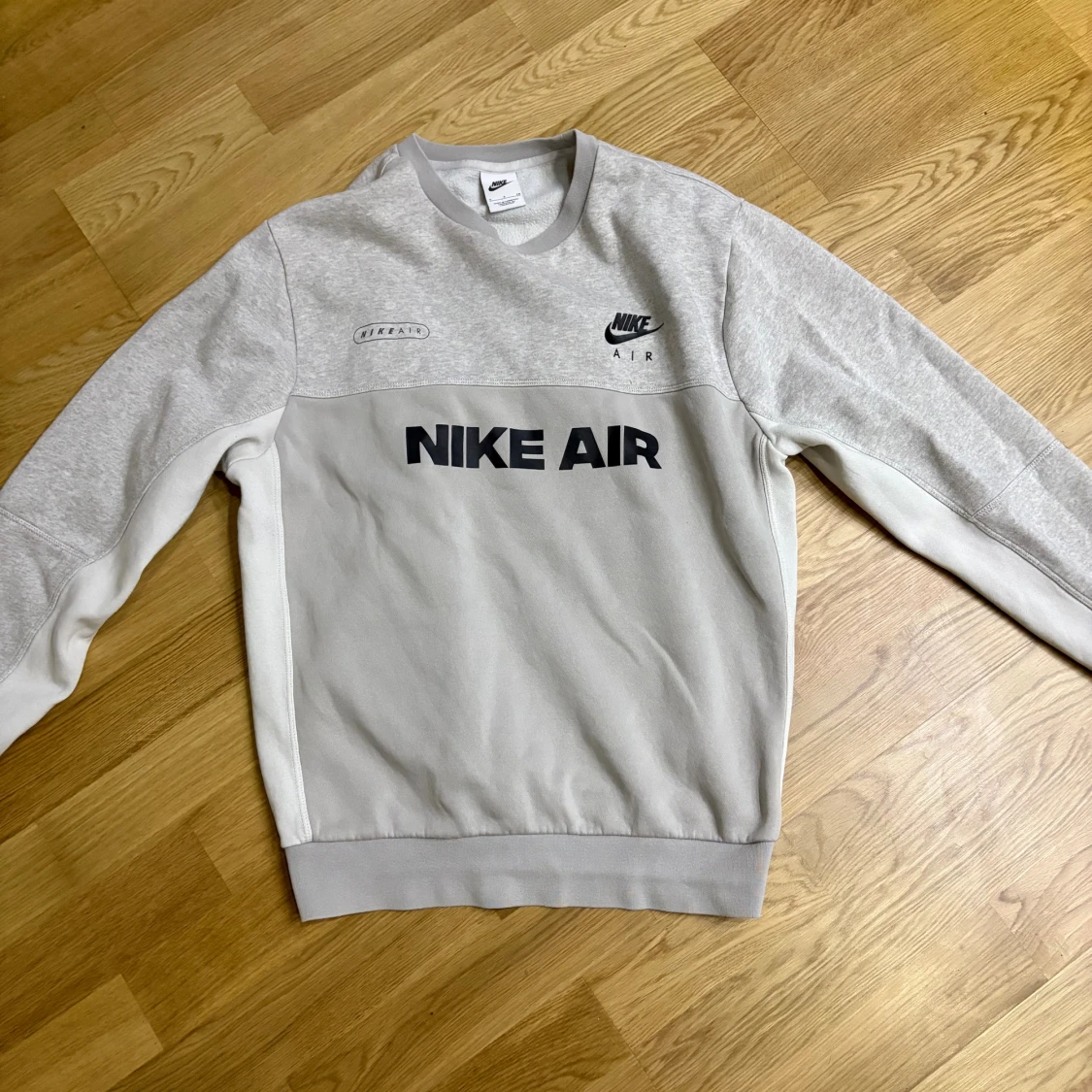 Grå Nike Air sweatshirt i bomull