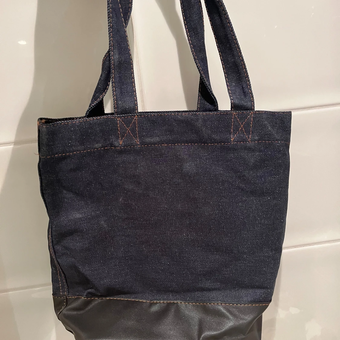 Mörkblå shoppingväska från A.P.C. - 1