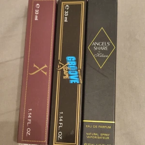 LAGERTÖMMNING - Nu erbjuder vi ett fantastiskt pris på dessa unisex parfymer i set om 3! Hjälp oss nu tömma lagret inför en stor kommande leverans! Setet innehåller parfymen Xerjoff Naxos, Xerjoff Groove XCape och Kilian Angels Share. Alla 3 är på 33ml vardera. Passa på att fynda! Vi har ett begränsat antal!