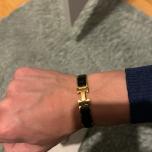 H3rmes clic h - Nyskick, inga defekter. Påse ingår