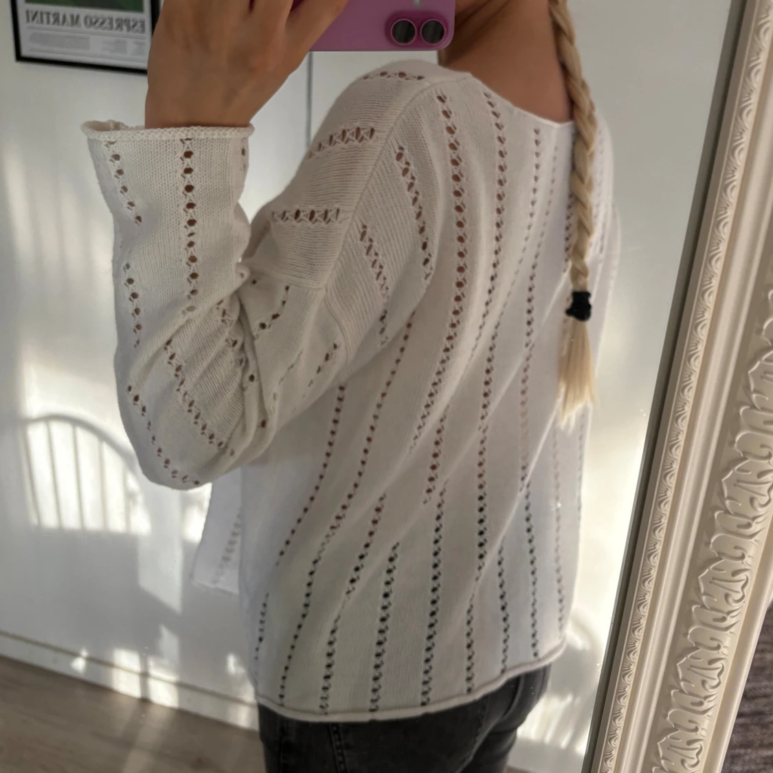 Vit stickad tröja med hålmönster - 2