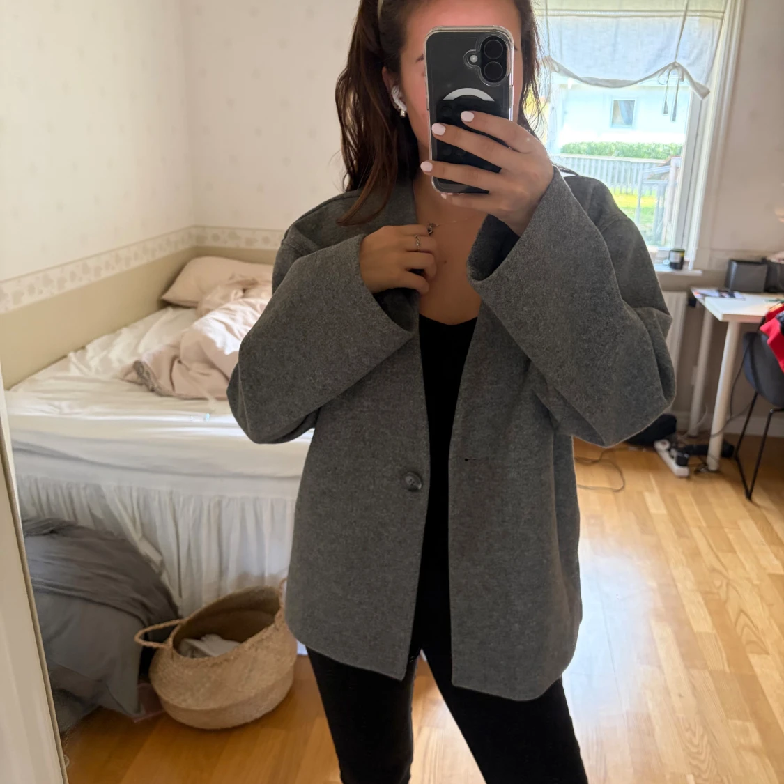 Grå kavajjacka från Bik Bok - 1