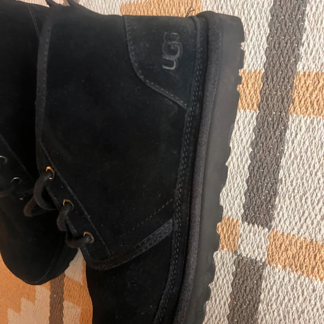 Svarta mockakängor från UGG - Neumel - 2