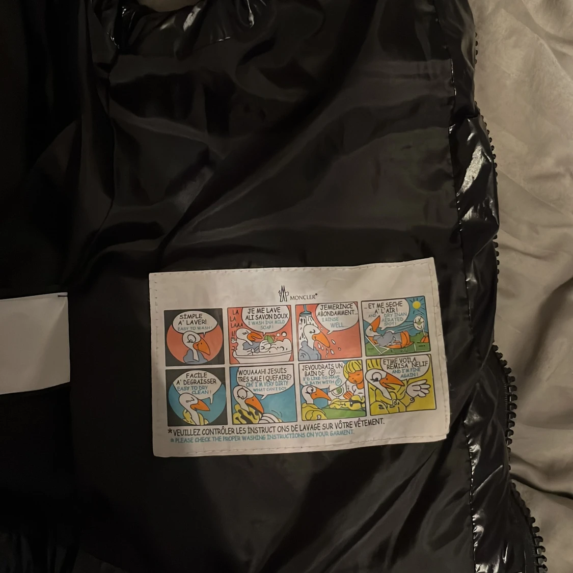 Svart dunväst från Moncler - 4