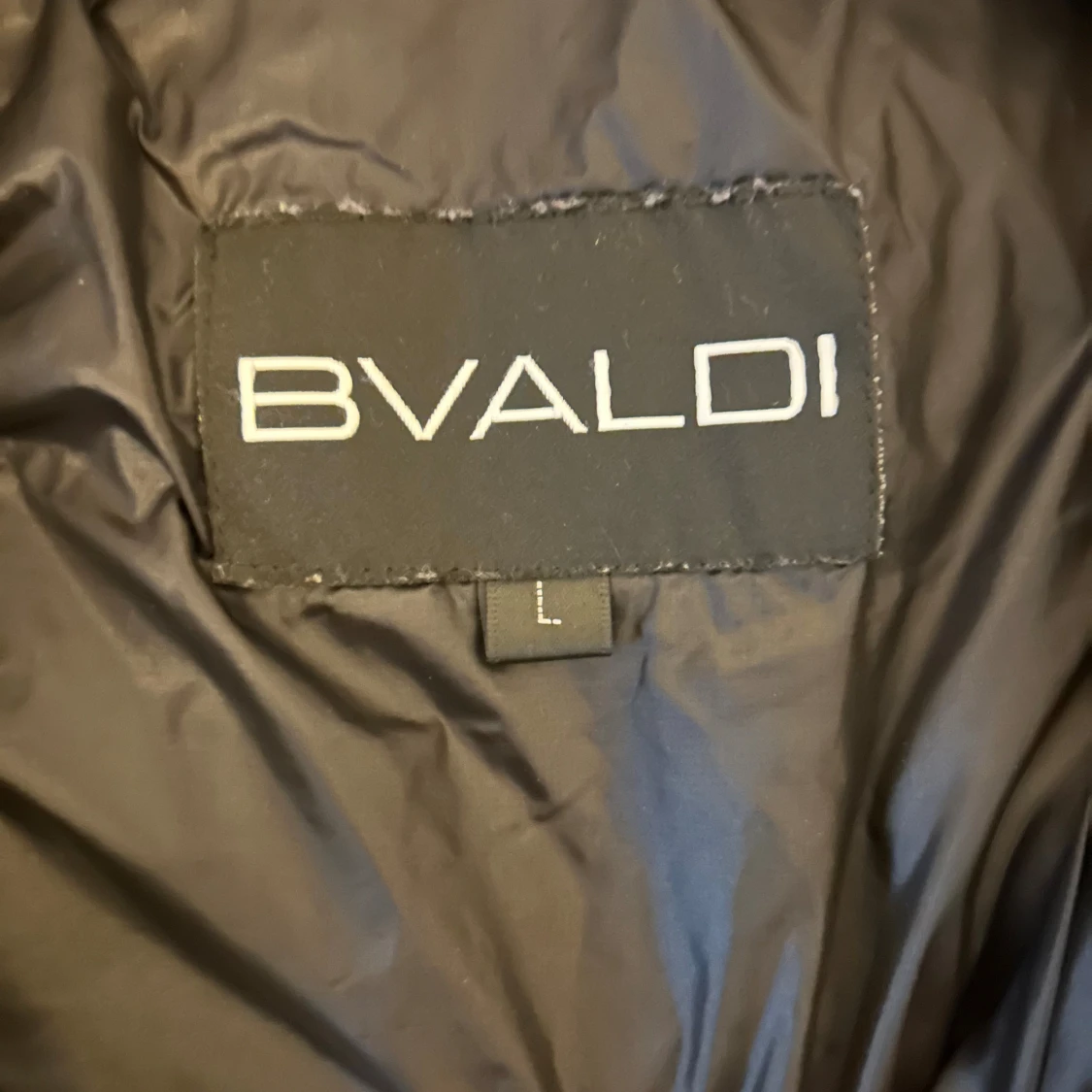 Svart dunväst från Bvaldi, storlek L - 3