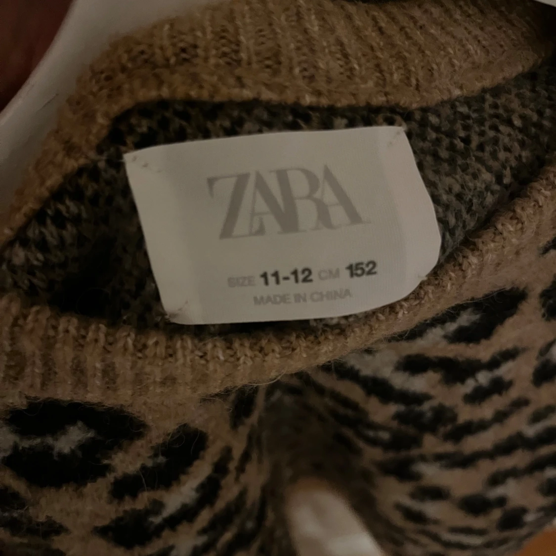 Leopardmönstrad stickad tröja från Zara - 2