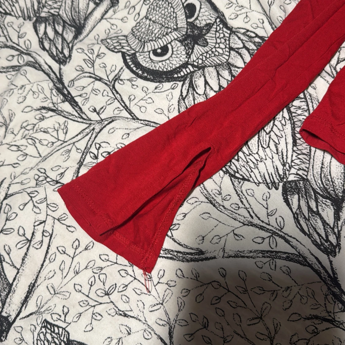 Röd långärmad topp med slits - 1