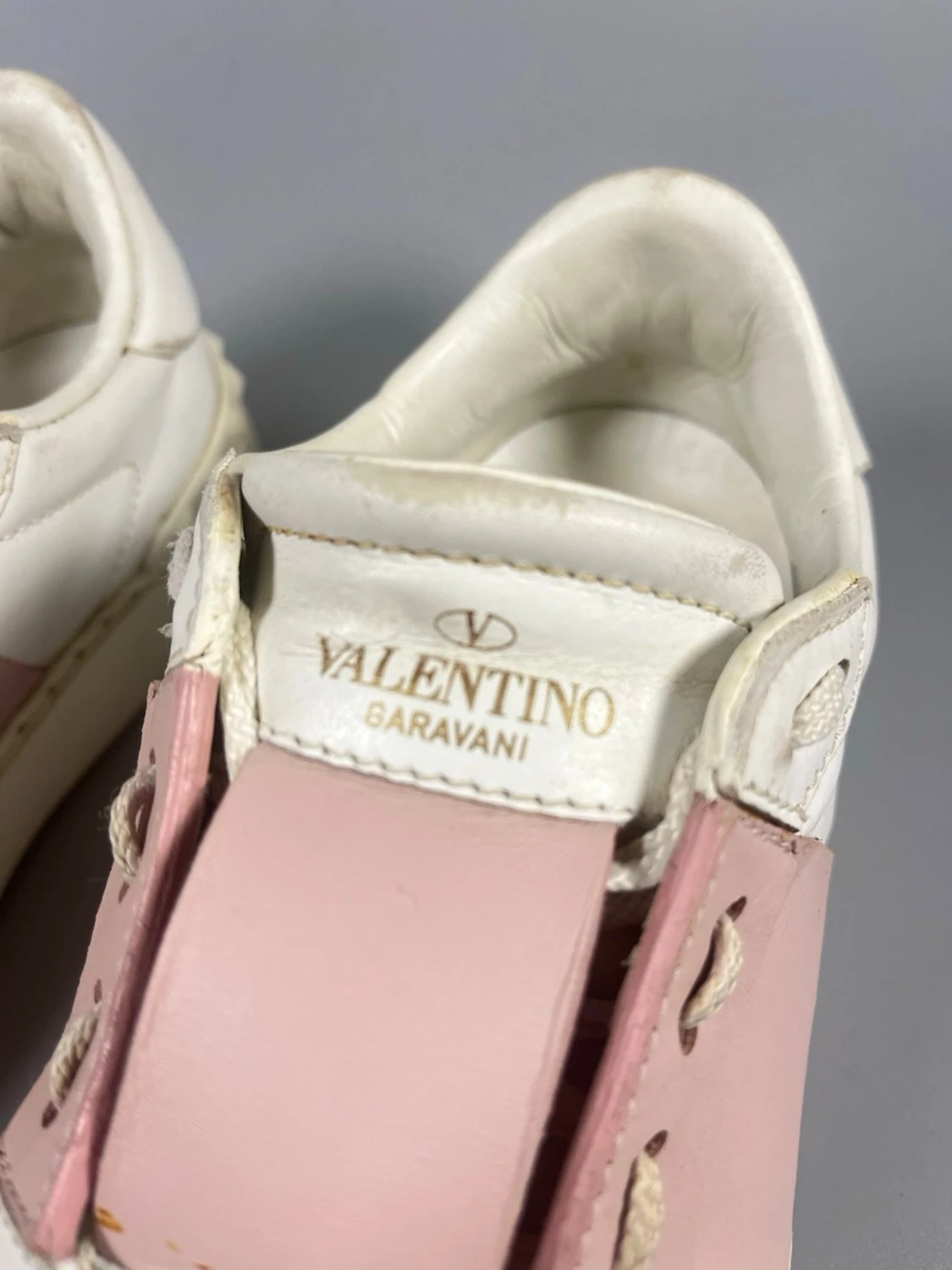 Valentino opens rosa  - 2
