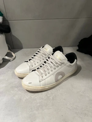 Oliver Cabell skor  - Äkta Oliver Cabell skor som är sparsamt använda! Storlek 41 , följer med original skokartong!