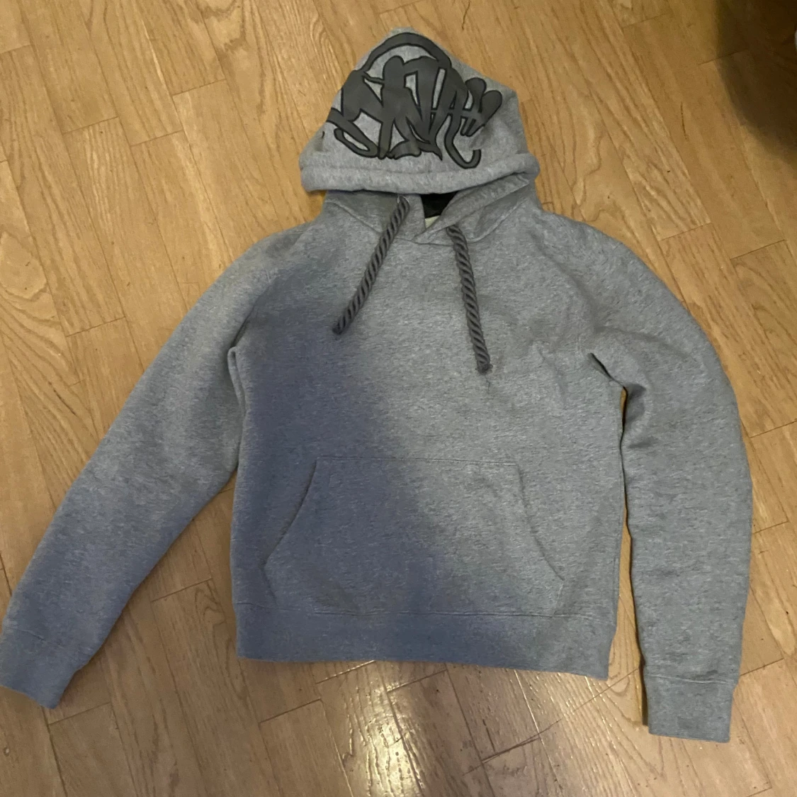 Syna world hoodie