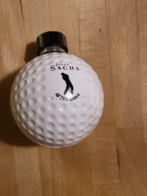 Golfboll-inspirerad after shave - Unik after shave i en flaska formad som en golfboll. Perfekt för dig som vill sticka ut med din stil på badrumshyllan. Snygg och sportig design som drar blickarna till sig.