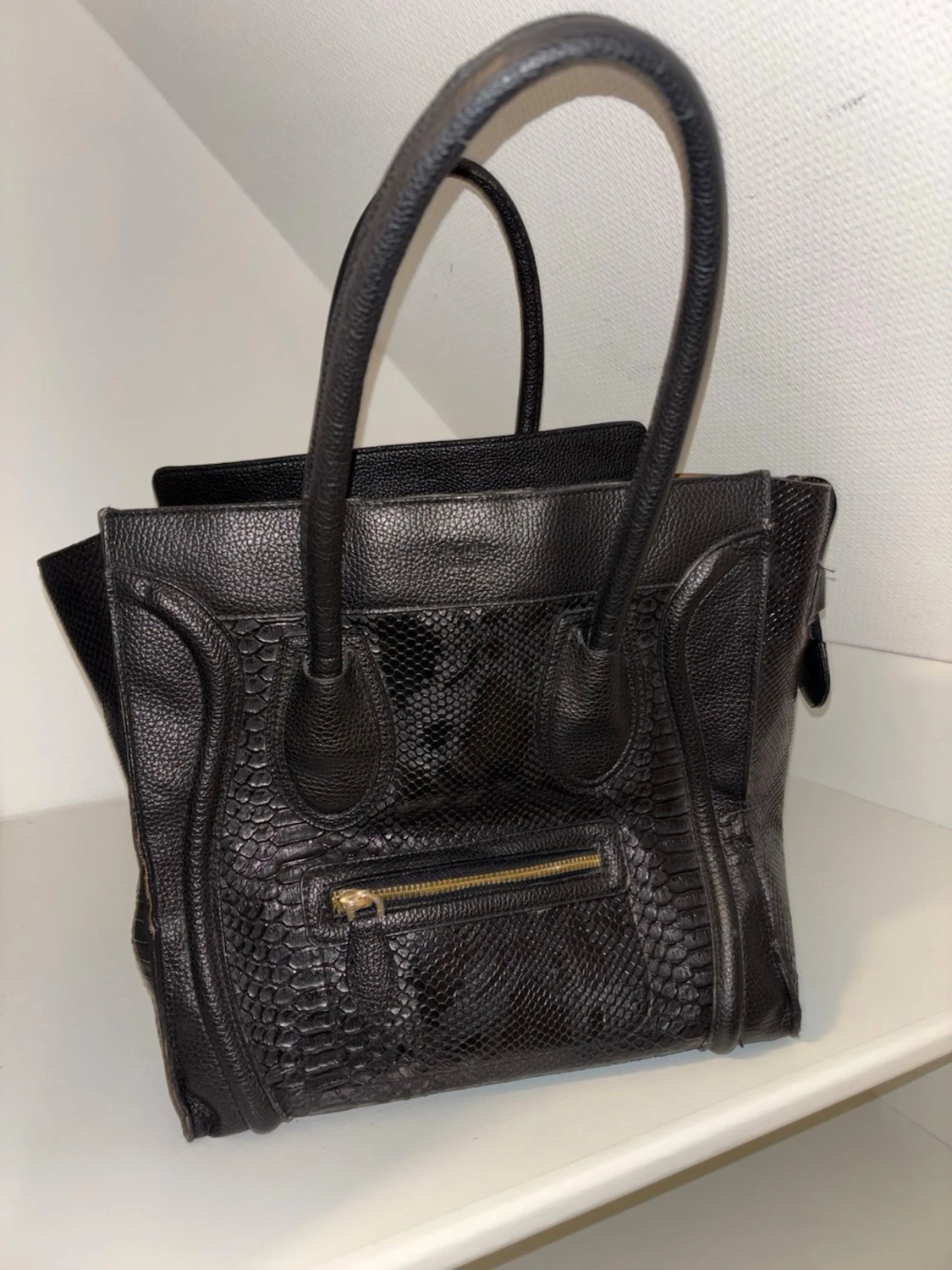 Svart handväska från Céline i skinn