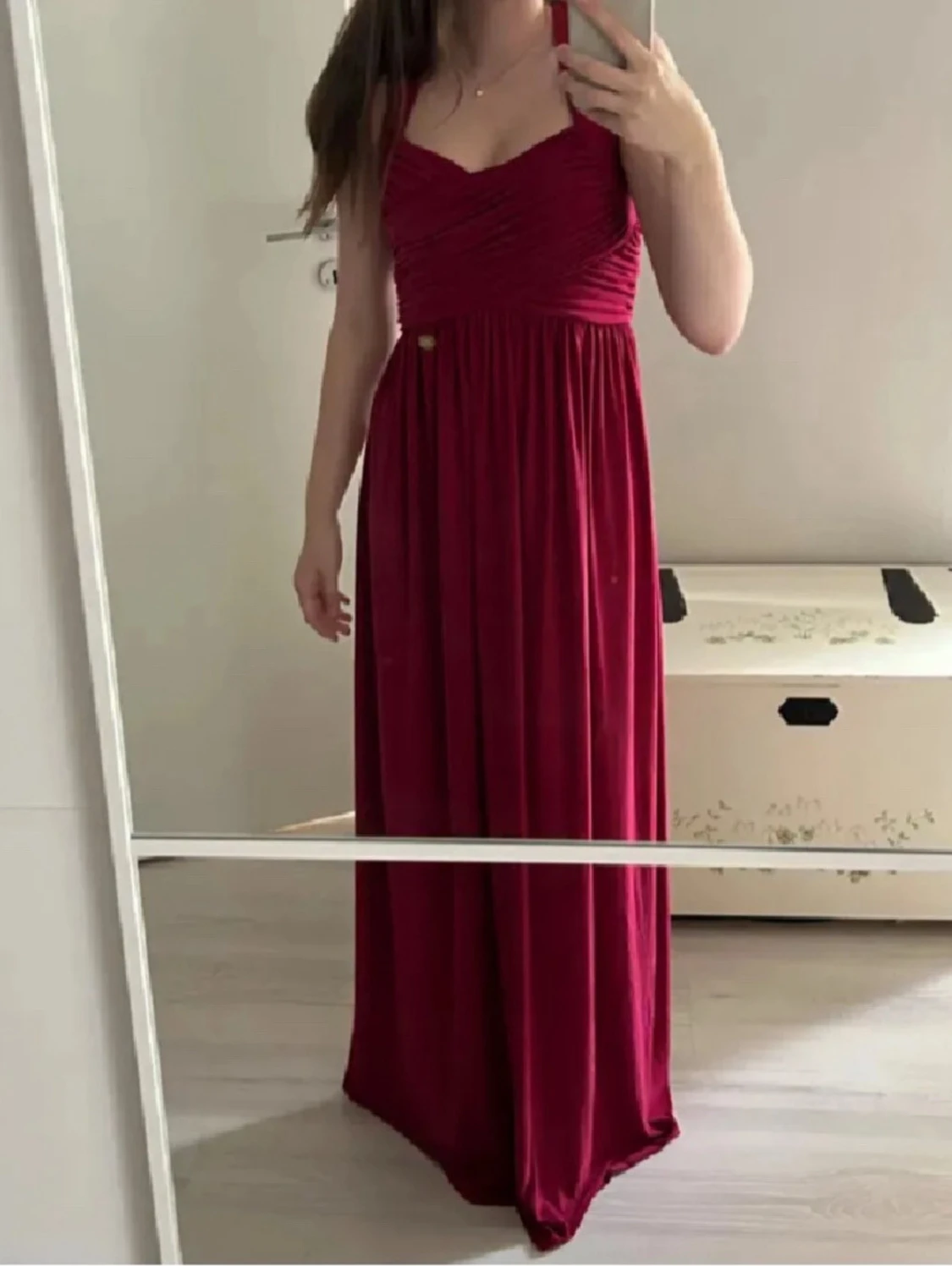 Vinröd långklänning 