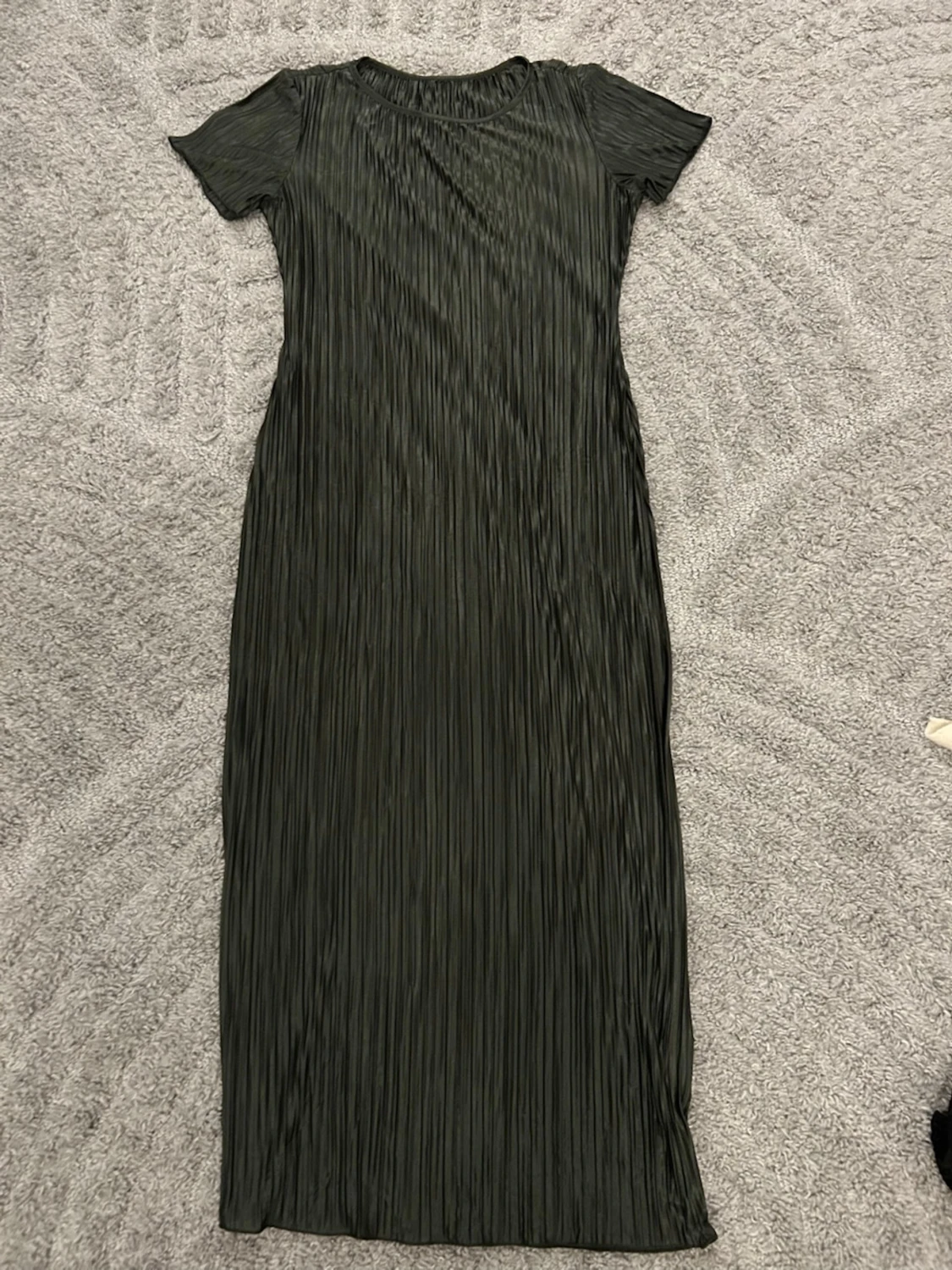 Mörkgrön långklänning