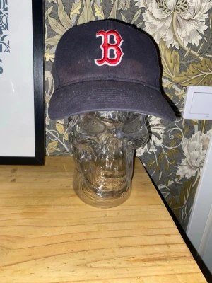 New era keps - Den är fin och passar till alla outfits. 