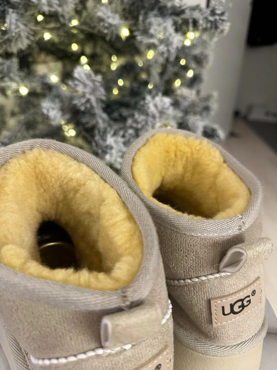 Beige UGG boots med fårskinn - 3