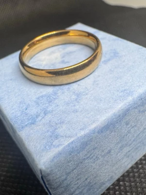 18k guldpläterad ringer - Helt ny