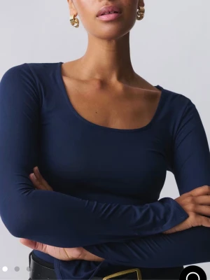 Topp - Söt långärmad topp från Gina slutsåld, använt fåtal gånger💓