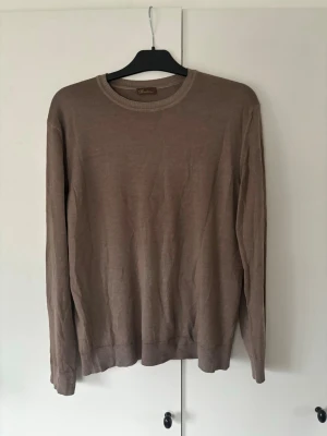 Stenströms tröja - Gyllenbrun populär snygg stenströms merinoull tröja i storlek M. Inga hål eller fläckar i toppen skick verkligen! 