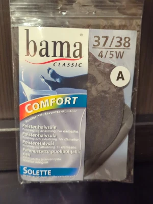 Bama Classic Comfort Polster-halvsula - Bama Classic Comfort polster-halvsula för damskor i storlek 37/38. Halvsulan är svart och designad för att ge extra komfort och stötdämpning till främre delen av foten, särskilt i skor med högre klack. Passar även skor med öppen tå. Perfekt för dig som vill ha mjukare steg.