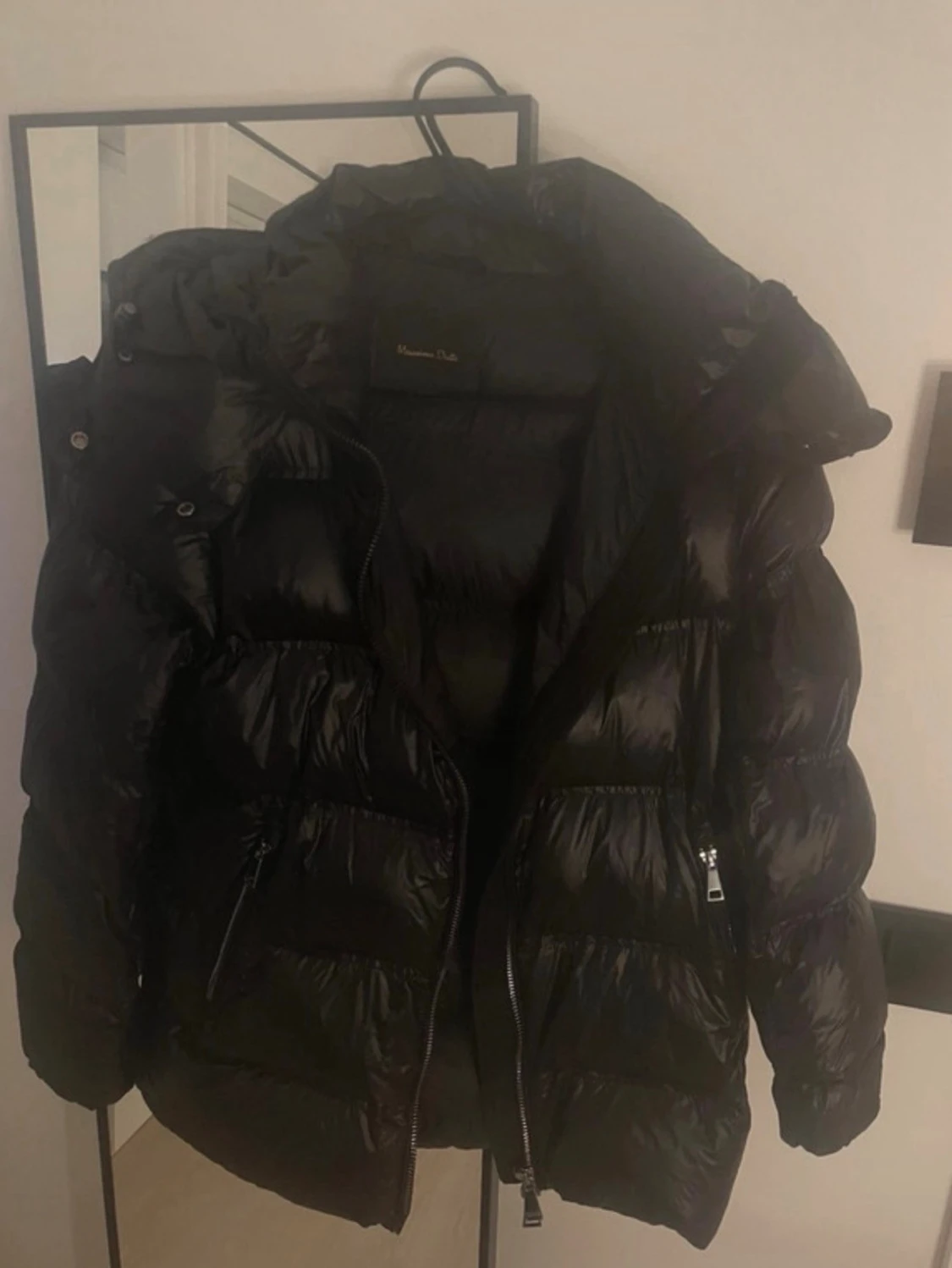 Svart pufferjacka från Massimo Dutti - 1