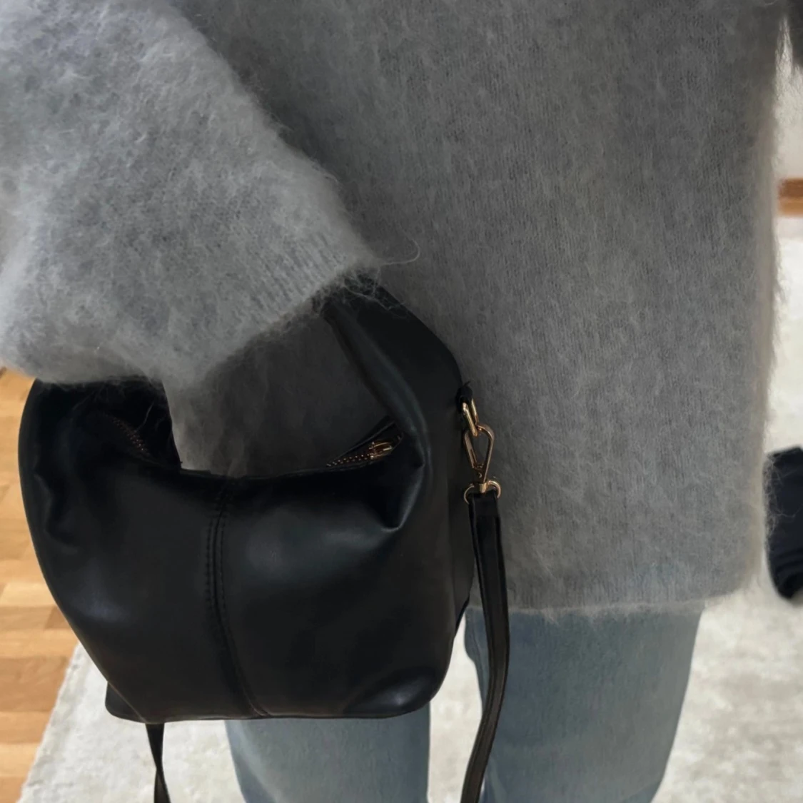 Svart väska - 3
