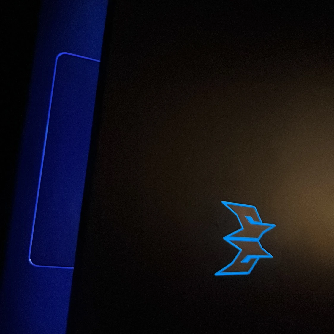 Acer Predator Helios 300 ( Gaming Lapto) - 1