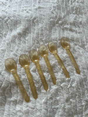 Plast skedar  - Plast skedar perfekt att ha i husvagnen eller husbil 