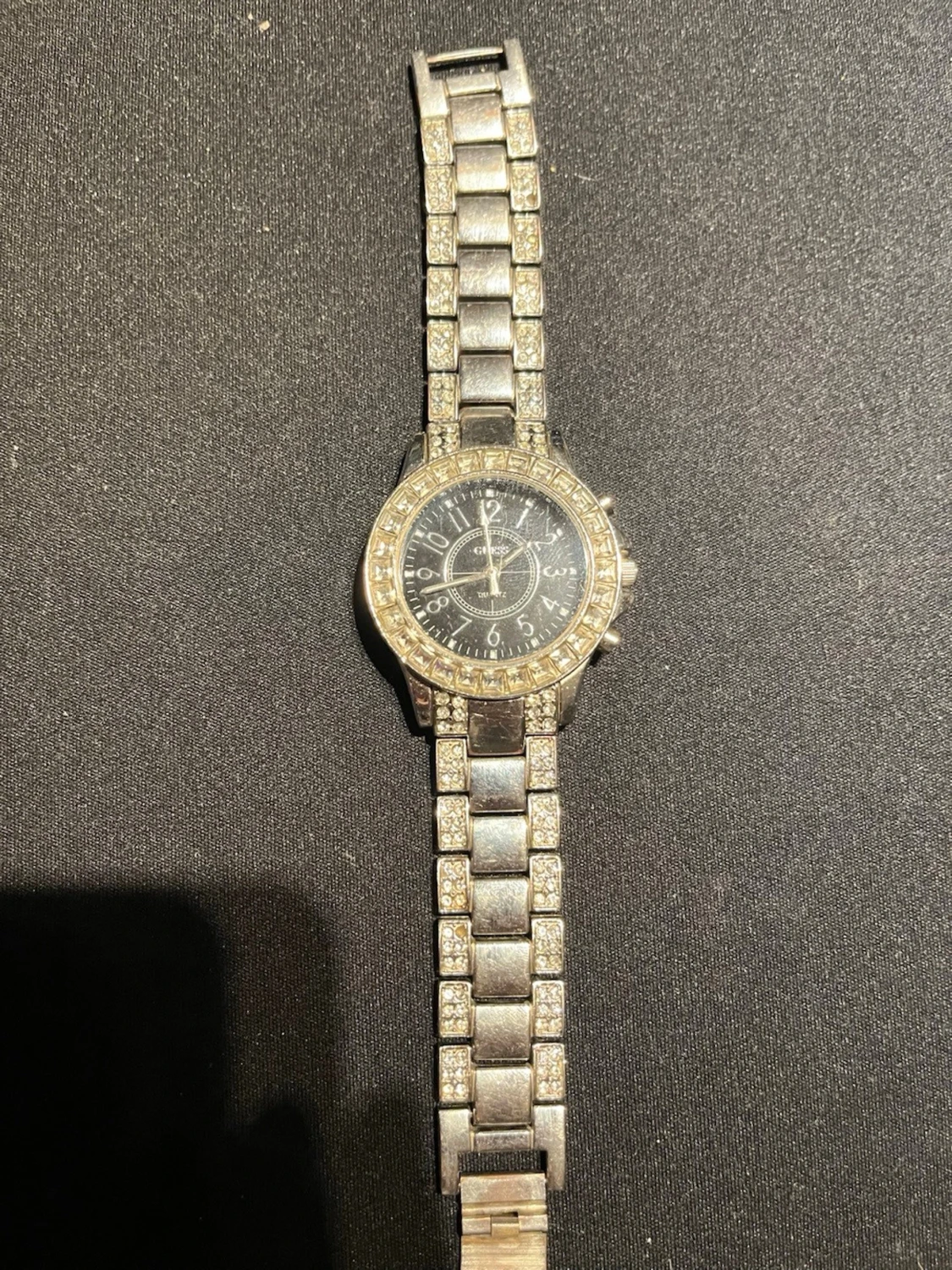 Silverfärgad glittrig väst från Guess - 3