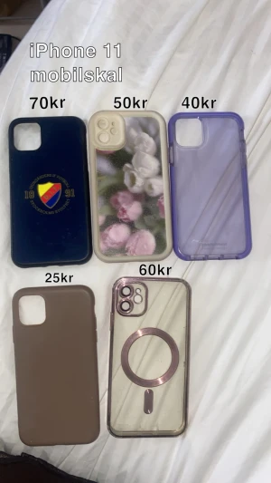 IPhone 11 mobilskal - iPhone 11 mobilskal innehåller Djurgården skal, blommigt, lila, brun och rosa genomskinlig skal. Ni ser priser på bilden om du köper fler en ett skal kan vi diskutera billigare summa sammanlagt. Om du köper alla skal kan du få dem alla för 160kr.